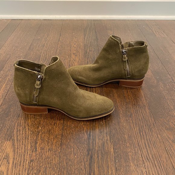 EUC GORGEOUS WOMEN'S STEVE MADDEN OLIVE GREEN ANKLE BOOTS SIZE 7.5M - Picture 1 of 6